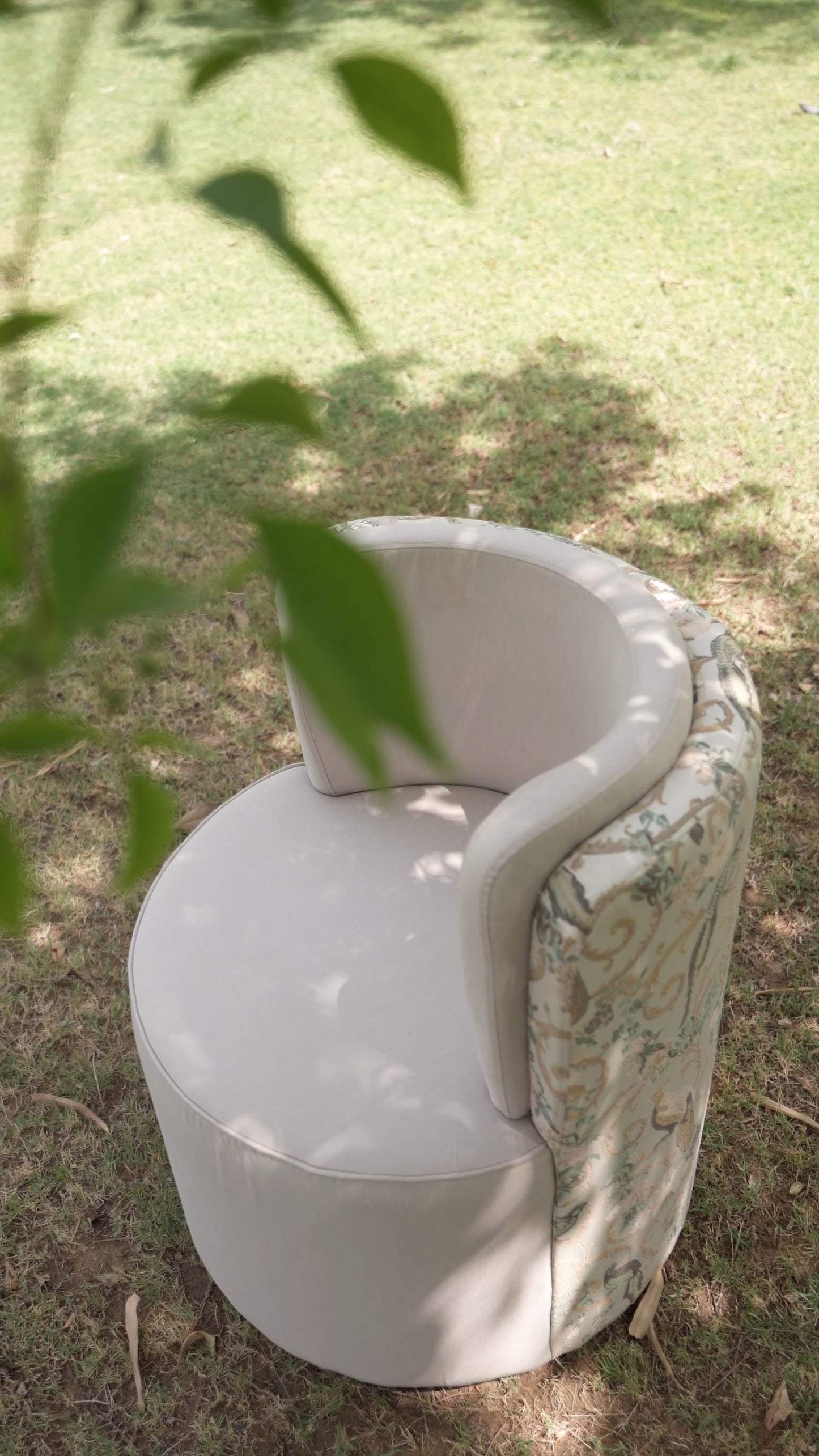 Serena Round Ottoman Chair Lounge with Peacock Print